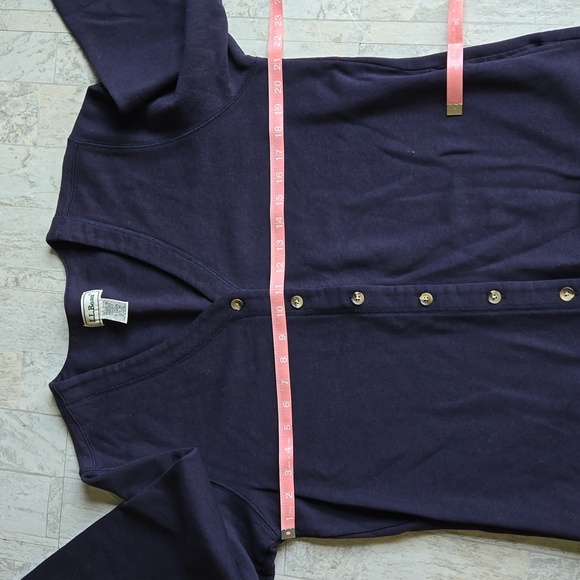 L.L. Bean Woman's Size Medium Navy Sweter Button Down V Neck - Picture 4 of 8